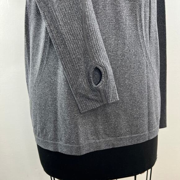 Lululemon Gray Run Swiftly Tech Shirt Long Sleeve Crewneck Thumbhole Top 12 - Picture 4 of 9